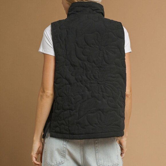 Umgee Quilted Floral Zip Up Vest with Pockets - Picture 3 of 5